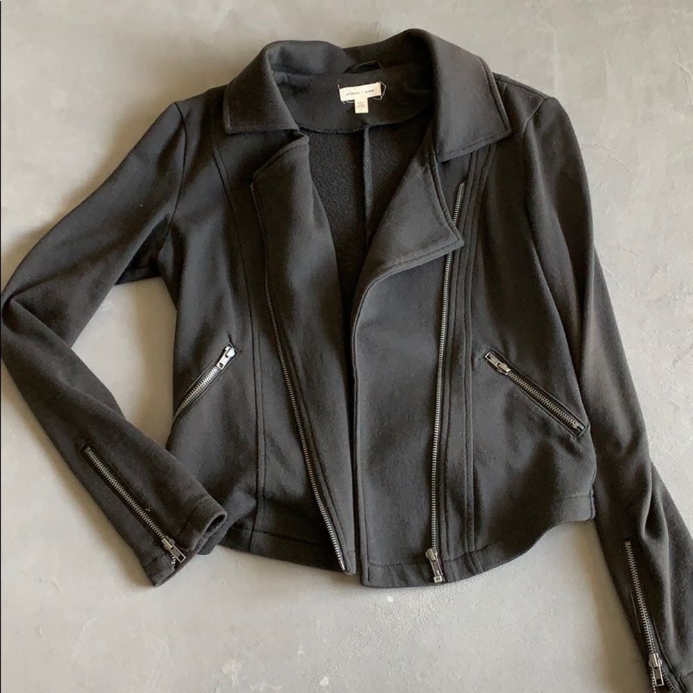 Urban Outfitters zip up